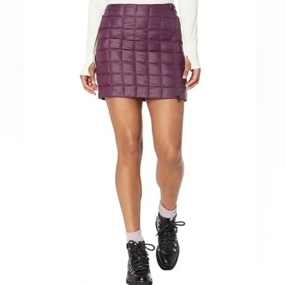 The North Face Dresses & Skirts - The North Face Thermoball Hybrid Skirt Purple Quilted Puffer Size Small NWT